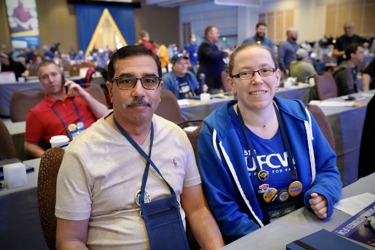 UFCWCanada's tweet photo. The @UFCW Canada delegation is ready for Day 4 of #UFCW23! 

Say hello to these Western Canada members from Alberta, British Columbia and the Yukon! 

@ufcw401 @ufcw_1518 https://t.co/eKGEaVIUMY