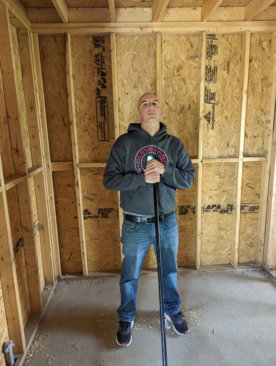 EHOVEct's tweet photo. This is the one and only Mr.Hipp he is the assistant instructor for construction tech he inspired people by believing in you and wants you to be the best you possible can #EHOVEvips https://t.co/rbzQEVpxei