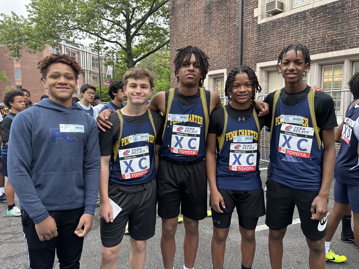 PCMiddle's tweet image. So proud of our MS boys and girls 4x100 relay teams for competing so strongly at Penn Relays today!