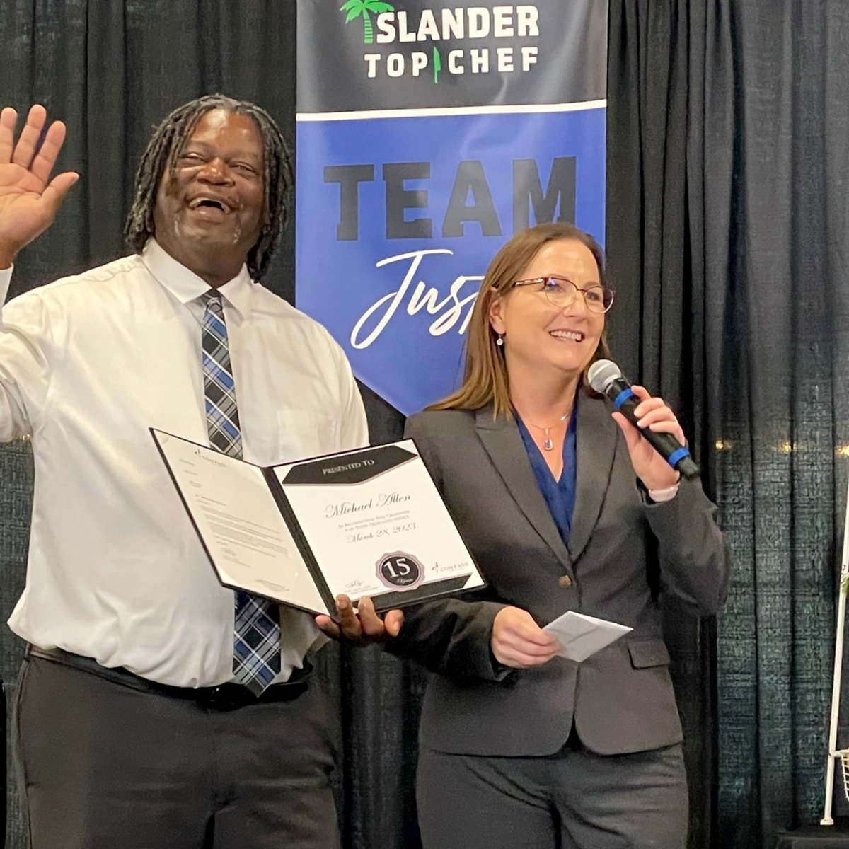 islanderdining's tweet photo. It’s Michael Allen for us! 💙💚  Michael helps spread joy to our students every day for 15 YEARS! If you see him around the Island say hi! 🤙 
• • • ​​​​​​​​
#TAMUCC #IslanderDining #FuelYourMomentum https://t.co/0TAm8zpNXL