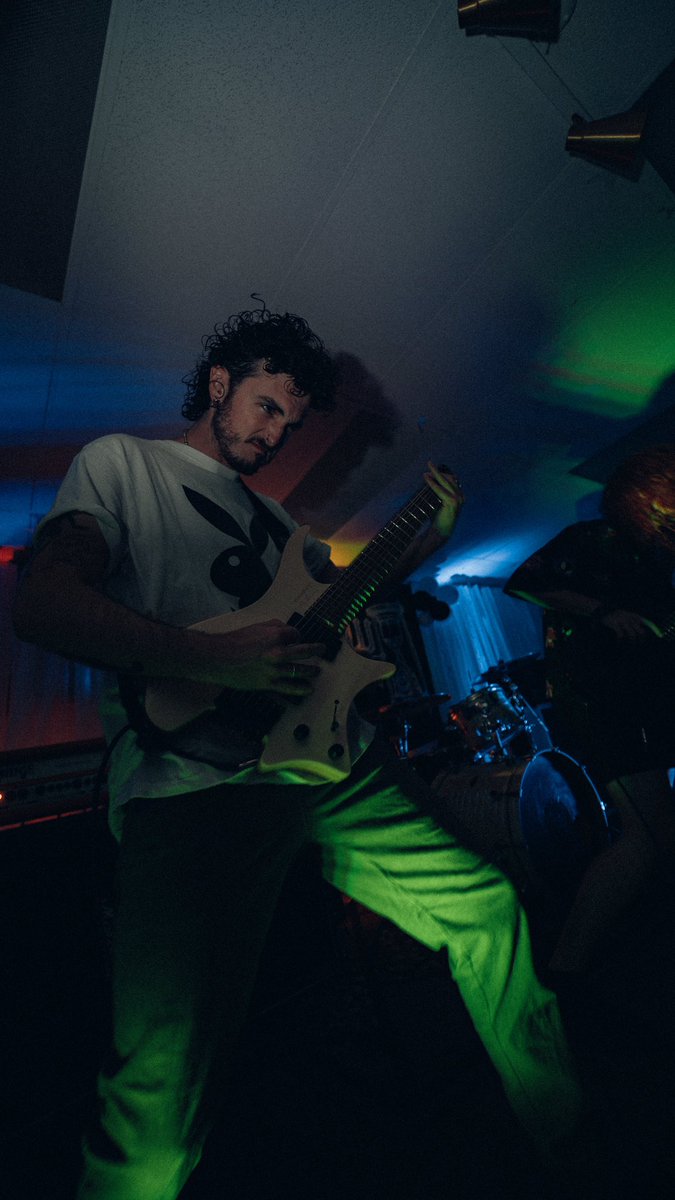 MarkedLifeSound's tweet image. Sandy yaygo came the fuck out and we had a blast. Final stop, Blooze Bar in Phoenix AZ 🗡️
•
📸: justphotos.irl (instagram)