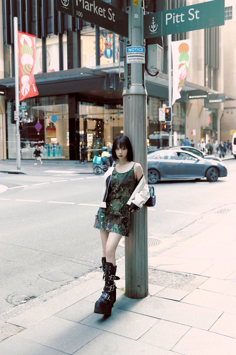 let's bring back to 90s