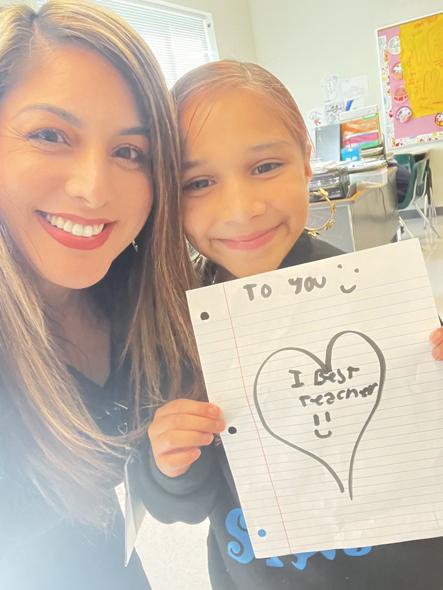 dre_social1's tweet photo. Can’t help but stay in love with teaching!💖@NorthSeagoville #go3rdgrade #supportingstudents
@DrElenaSHill @TeamDallasISD @HildaCRobinson @keishal929 https://t.co/hYZWIQmK1h
