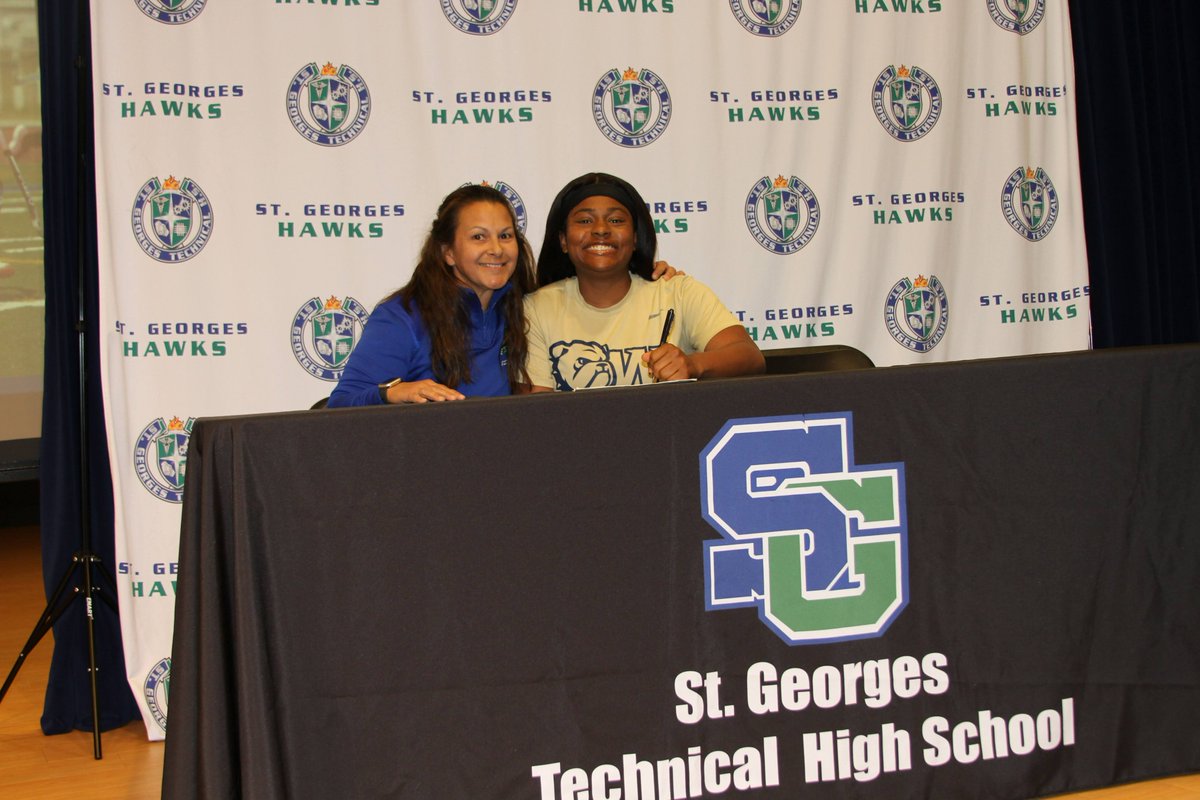 St_GeorgesTHS's tweet image. Congrats to #SGClassOf2023 Faith Riley who signed to play field hockey @WU_Bulldogs. We are proud of you! @STGAthletics @drjconnor299 #NCCVTWorks #CareerAndCollegeReady #StudentAthletes