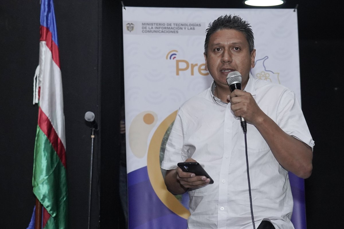 SandramUrrutia's tweet photo. Dimos inicio a las jornadas ‘#PrevenTIC: un cambio por las #TIC’.
En estas jornadas de capacitaciones y socialización han participado más de 300 operadores de 60 municipios de #Colombia. 🇨🇴
📝 Tema principal: el cumplimiento de sus obligaciones. https://t.co/vS9juWccqk