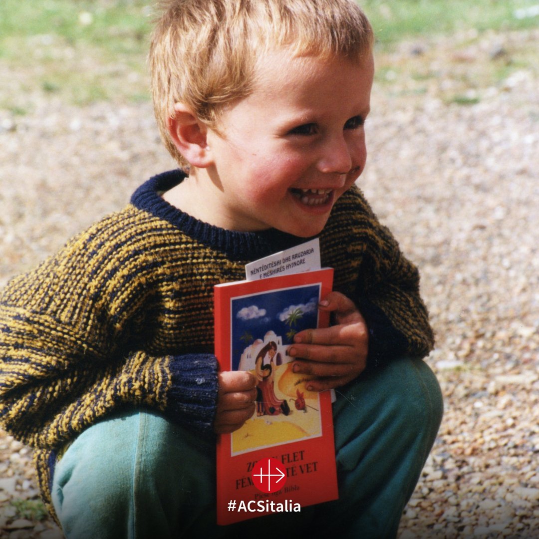 acs_italia's tweet photo. 📕 La #BibbiadelFanciullo è uno dei progetti più importanti di ACS per aiutare l'evangelizzazione nel mondo. 
Dal 1979 sono circa 51 milioni i bambini che in tutto il mondo hanno ricevuto in dono una Bibbia del Fanciullo di #ACSitalia.

Per sapere di più 👉https://t.co/YKbKfdurGm https://t.co/84wwrdQWxC