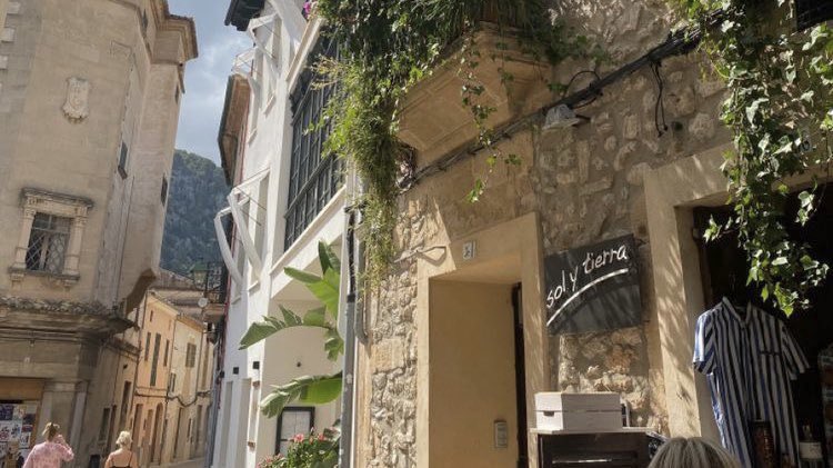 malusokay's tweet image. Summer escape 💭