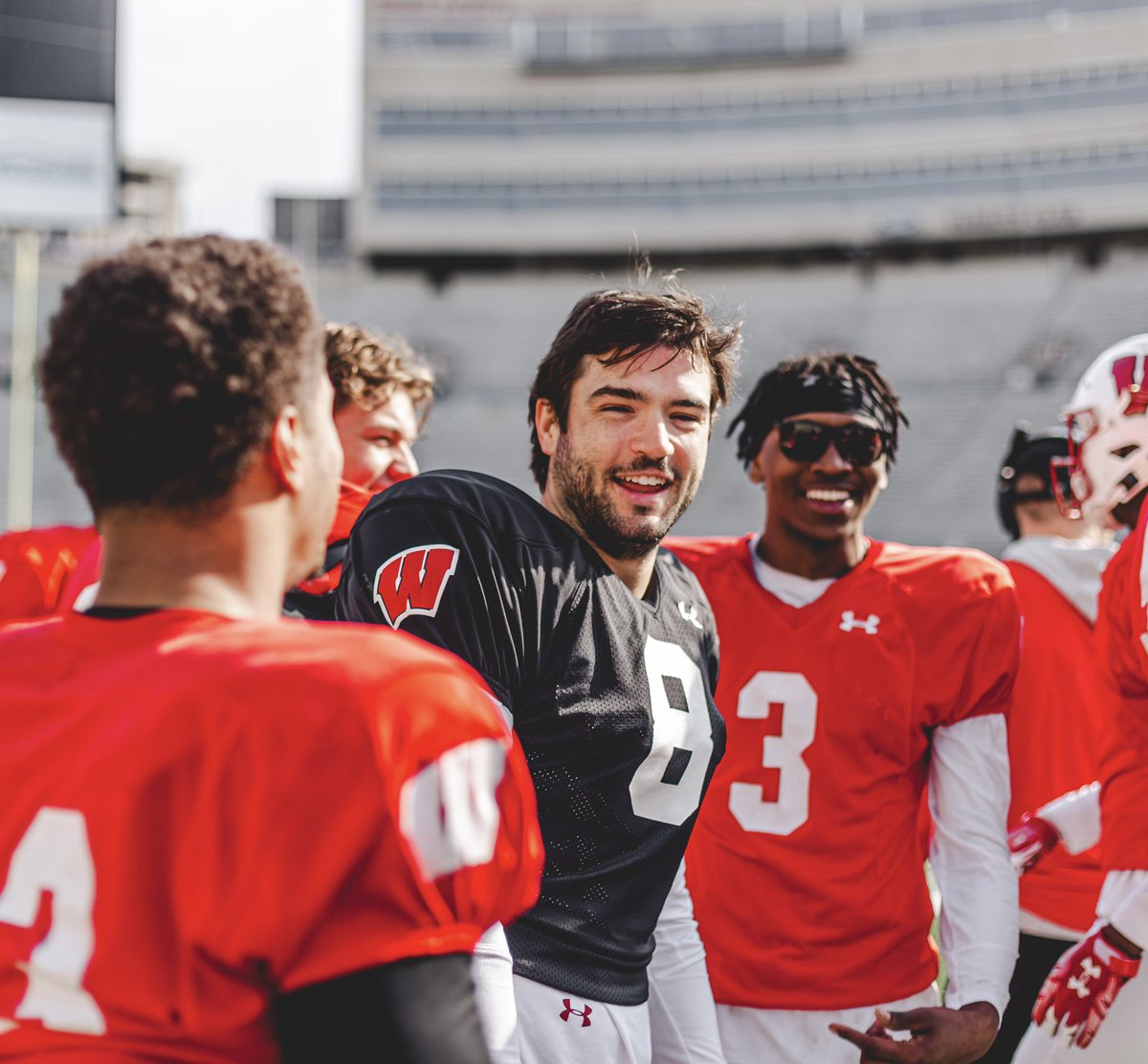 Wisconsin Football tweet media