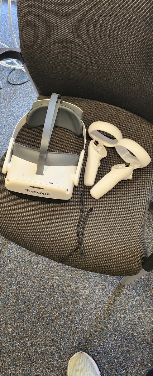 Fantastic day exploring new ways of teaching & learning with Virtual Reality and SIM in Manchester. Thanks to @NTSP_UK for the oppertunity, lots of new ideas for the @MaterPhysio Education Committee in @MaterTrauma #futuristiclearning