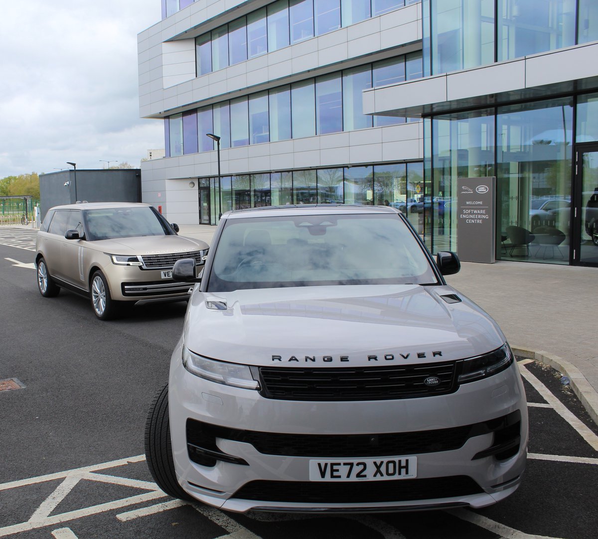 automotiveworld's tweet photo. #software is pivotal to #jaguarlandrover's transformation into a true technology company. Automotive World is currently on the ground exploring the company’s Software Engineering Centre in Shannon, Ireland—a hub for new mobility. Look out for a deep dive in the coming weeks https://t.co/bBhmPfZ1B3