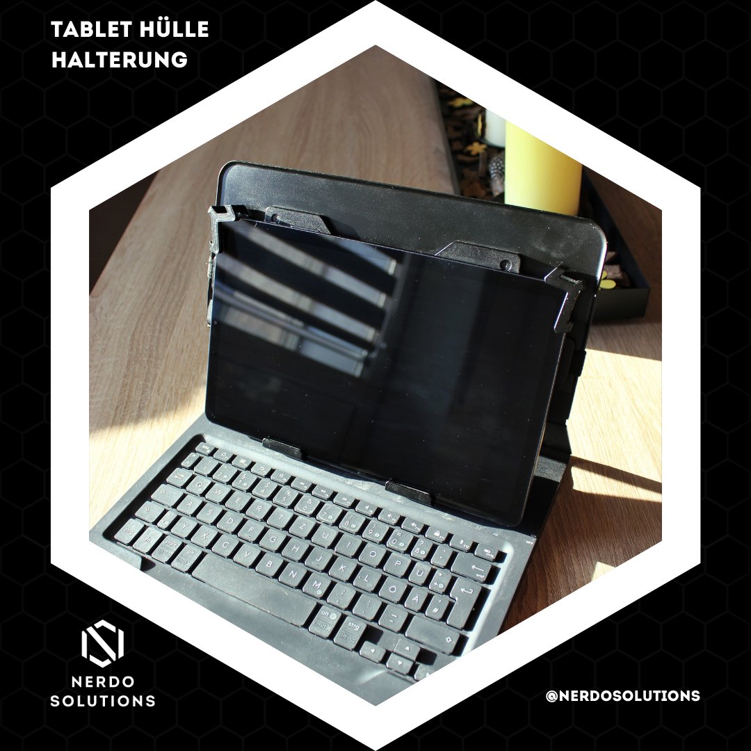 Im letzten Urlaub ist der Partnerin eine Halterung der Tablet Hülle gebrochen. Was also tun?
Richtig, zerlegen - messen - konstruieren - drucken.
Aufgrund der Form nicht einfach, aber machbar. Das Tablet ist nun wieder sicher geschützt in seiner Hülle.

#NerdoSolution #3DPrinting