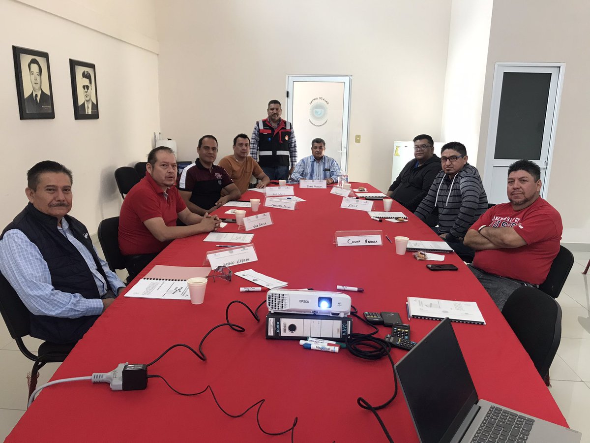RogerCastilloR's tweet photo. #InstitutodeEducaciónObrera #FIDTH cursos “La Participación de los Trabajadores en las Utilidades de la Empresa” #ManufacturasZapalinamé #TITANX #Electrocomponentes #NEAPCO Educación sustentada legalmente #SR®️ @tereso_medina @jesus_castill67 @MaryPily4044 https://t.co/8bcNByD6jp