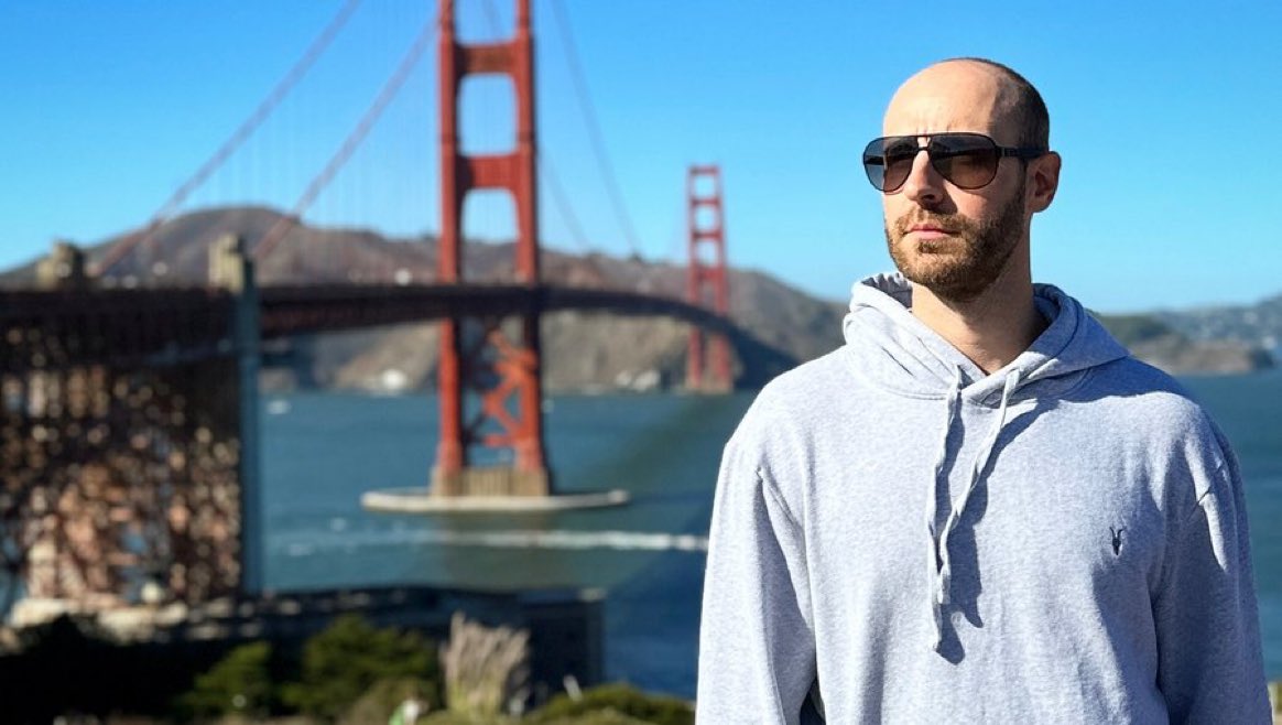 In my 20s I made all of the mistakes. ⁠
⁠
I went out too much, Partied till 4 AM, chased too many girls, and didn't find mentorship at ALL. ⁠
⁠
Even though all of that, I still made more than $1,000,000 in sales selling online courses. ⁠