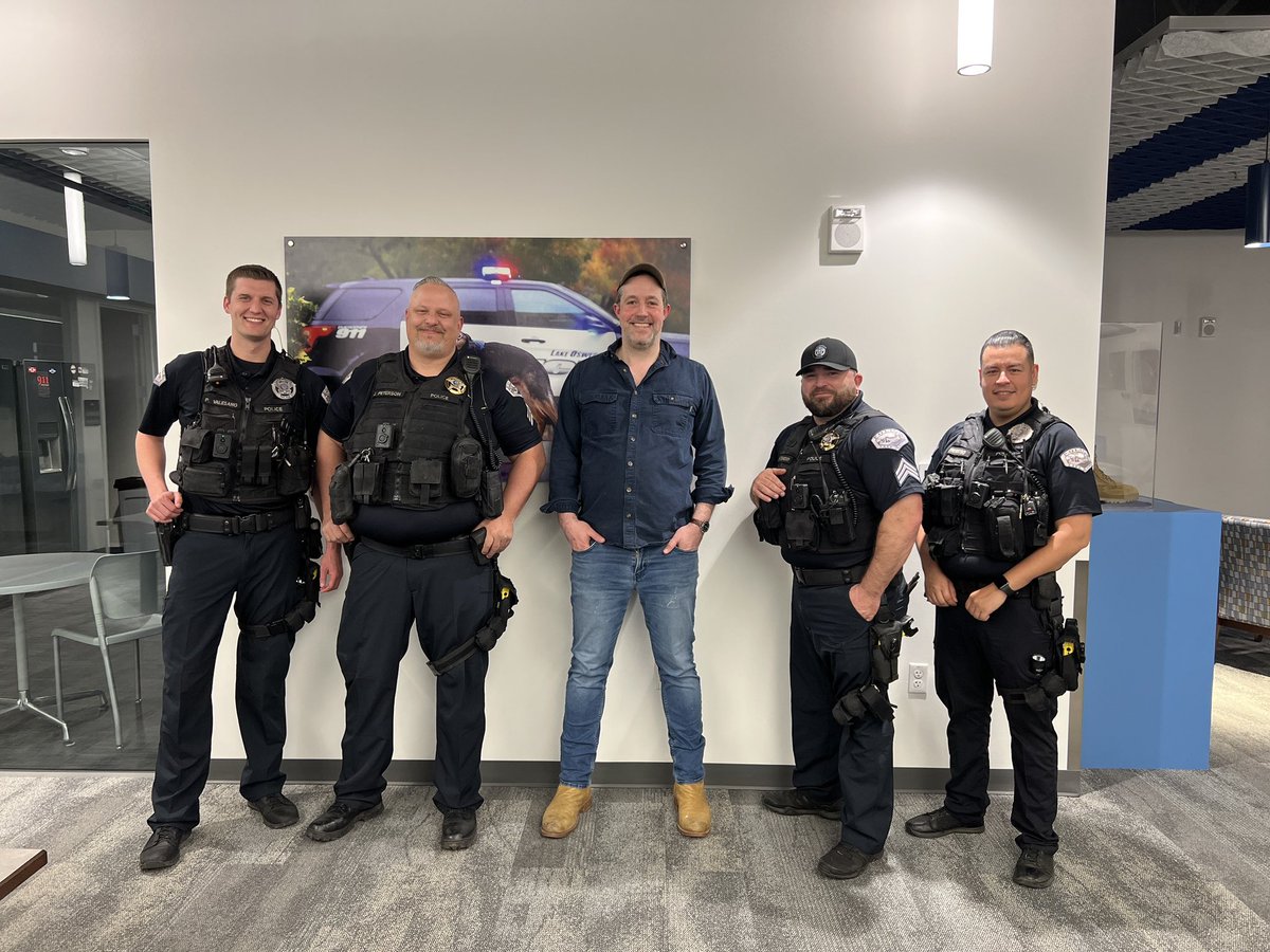 Peter Cambor tweet media