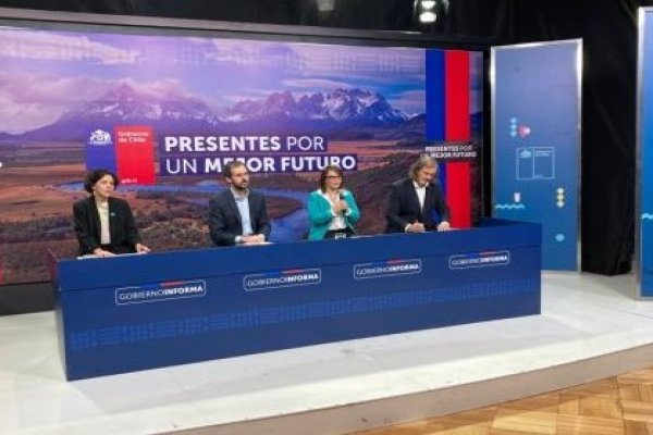 DFinanciero's tweet photo. 💬 | Se despierta interés de inversionistas por el litio: 46 empresas de 12 países ya se han reunido con InvestChile
 https://t.co/iABdDJDk6d. https://t.co/KlByQhhmpo