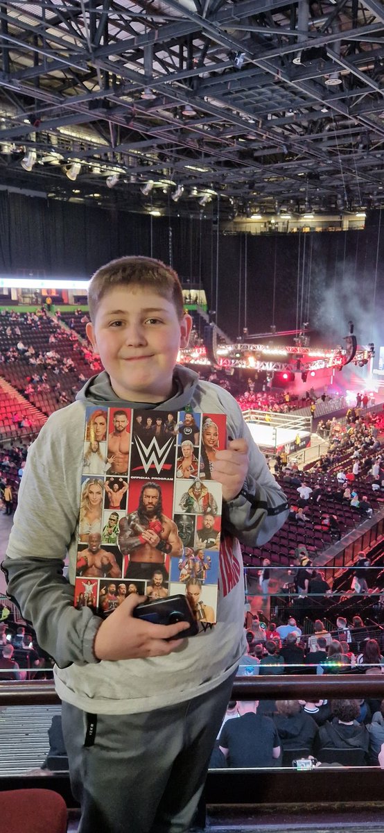 XINAG2's tweet photo. #WWWManchester  so stoked. https://t.co/JvHPSpxiPn