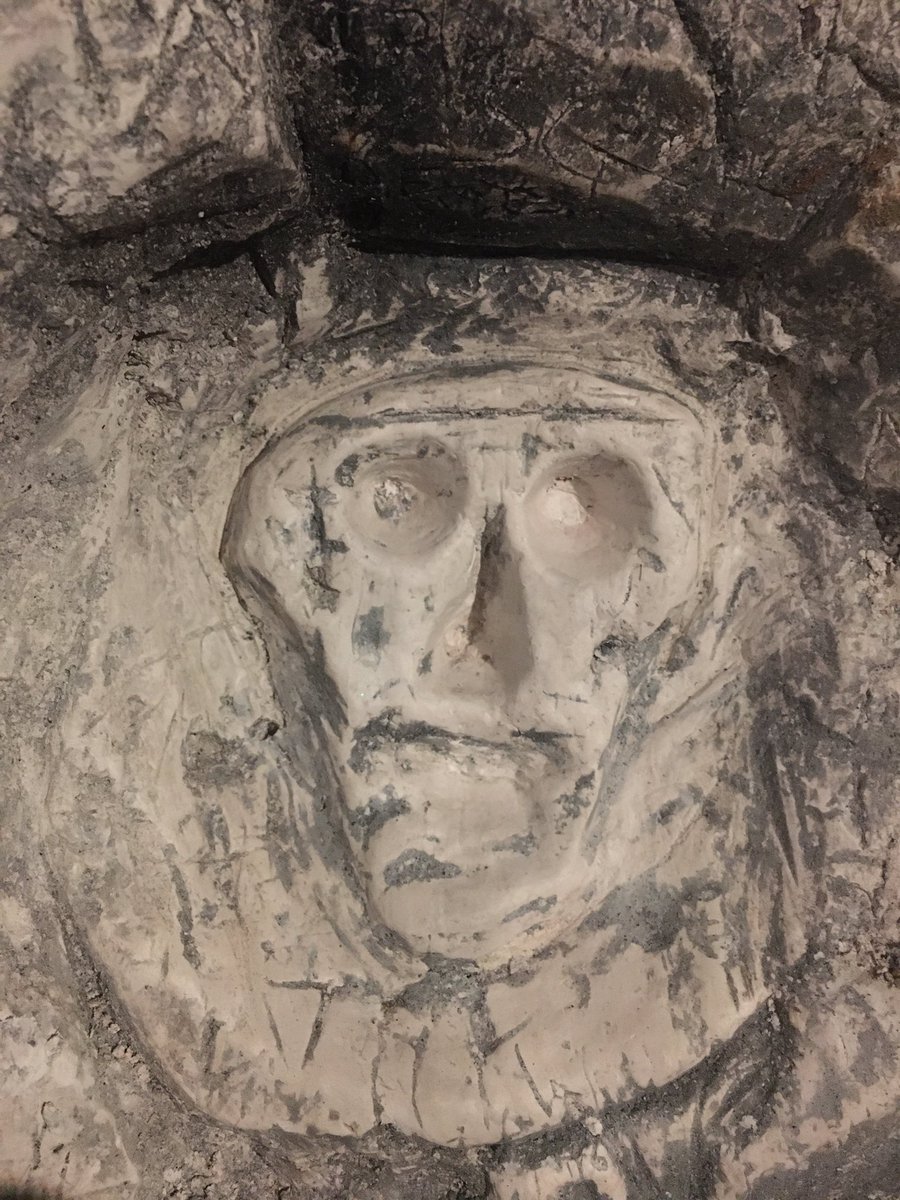 elissamilsome's tweet photo. Went to pretty West Wycombe and ended up 300feet underground in the Hellfire Caves! Excavated in the 1740’s by Sir Francis Dashwood, founder of the notorious Hellfire Club. #HellfireCaves #FrancisDashwood #WestWycombe https://t.co/o6fB3Oeyq0