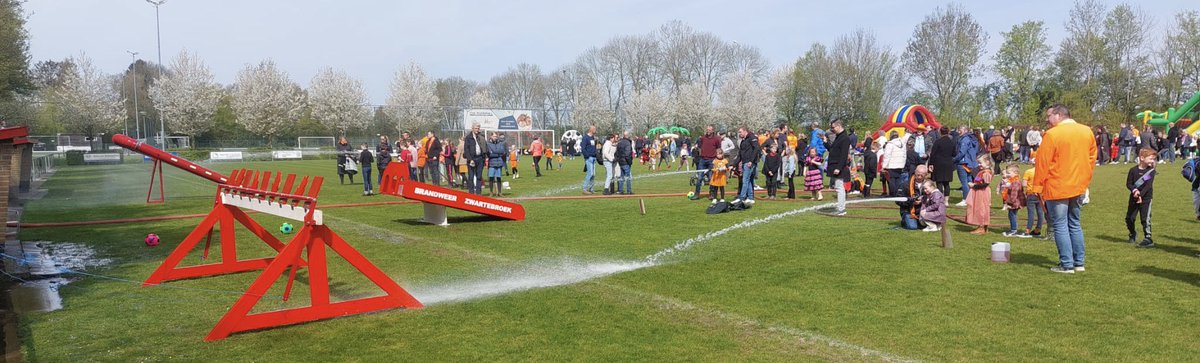 De kinderen van TerBroek vandaag weer blij met de brandweer spellen <a href="/Terbroek/">Terbroek</a> #brandweerzwartebroek