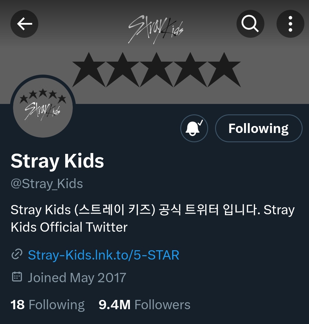 Meghanskz143's tweet photo. Stays not believing that the trailer is real because:
1) The official page still doesn't have the blue mark
2) The layout looks like an 8th grader pixart project https://t.co/TeYrDQTi1o