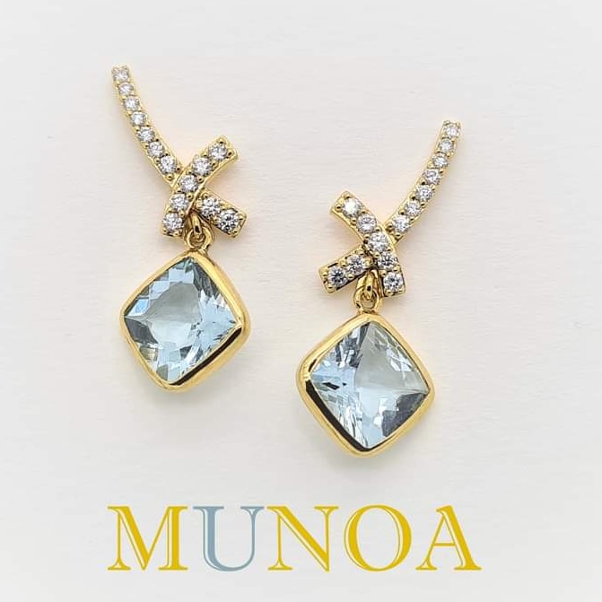 joyeriaMunoa's tweet photo. #Pendientes desmontables manufacturados en oro amarillo 18k. Consisten en una parte superior en forma de aspa y una inferior #desmontable. Las aspas están decoradas con 28 #diamantes talla brillante con un peso total de 0,54 quilates calidad H/SI #SanSebastian #donostia #joyas https://t.co/SnvFMhkBqZ