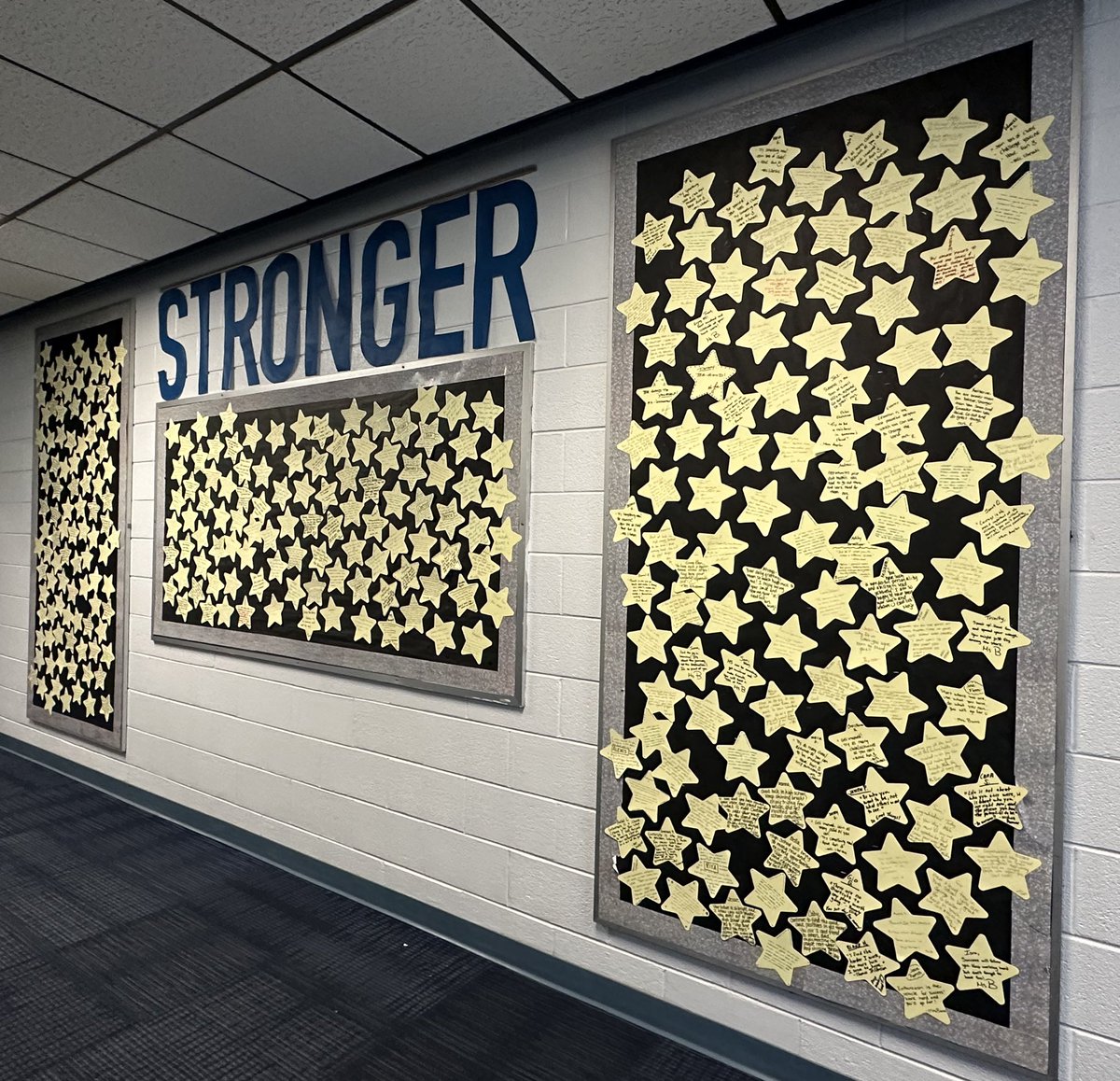 NicoleGabryel's tweet photo. “The deepest desire of the human spirit is to be acknowledged” - S. Covey

I love everything about this - especially seeing Ss read their personal message &amp; smiling because they were individually recognized or running into the room to say thank you.  @SundlingJH #D15Learns 🖤💙 https://t.co/fB3JEkhQdf
