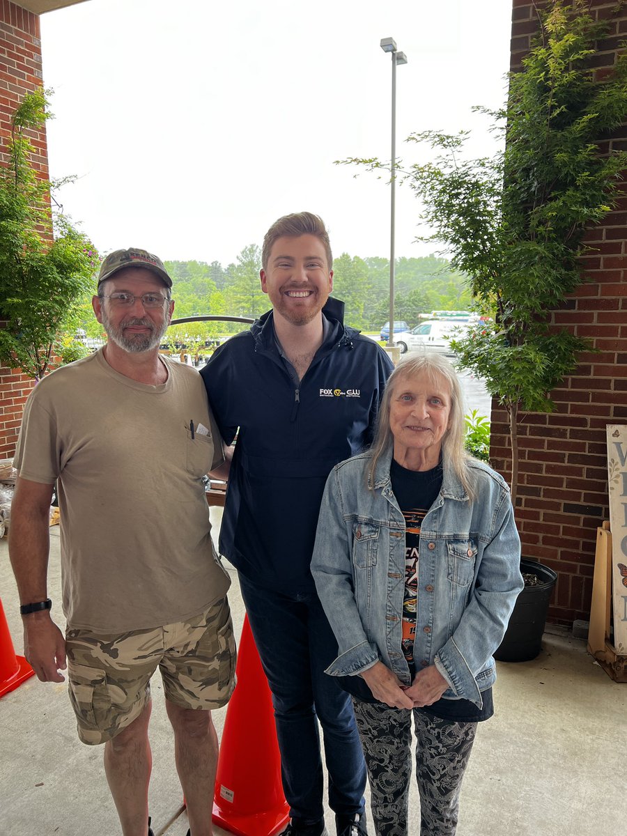 JoshRobinsonTV1's tweet photo. We’re having such a great time at our Weather Radio Event! Supplies are limited at the Ringgold location! Come see us! #StormTrack9 #ringgold #WeatherAware https://t.co/rKxlSa0npH