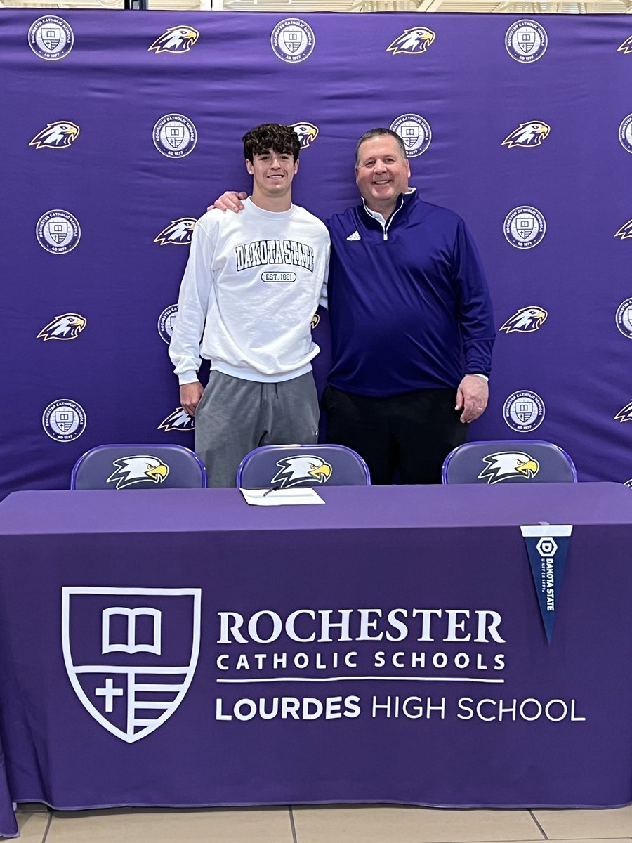 Aidan Jahns signed to play football at Dakota State.