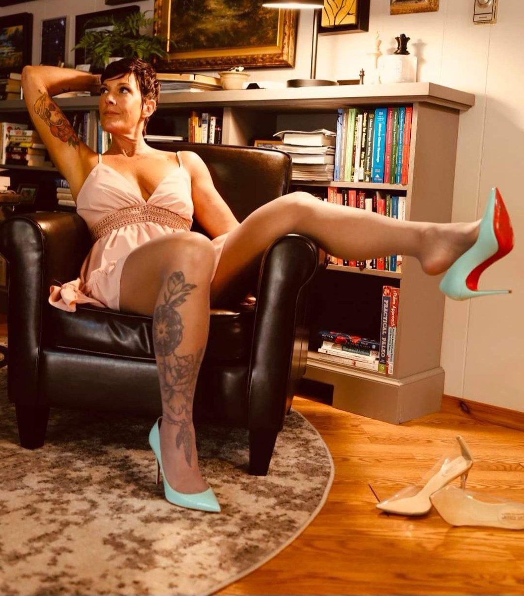 Princessaf1972 on Twitter: "NEW PAGE IG princessaf1972v.6 OF princessaf1972 #pantyhose #nylons #