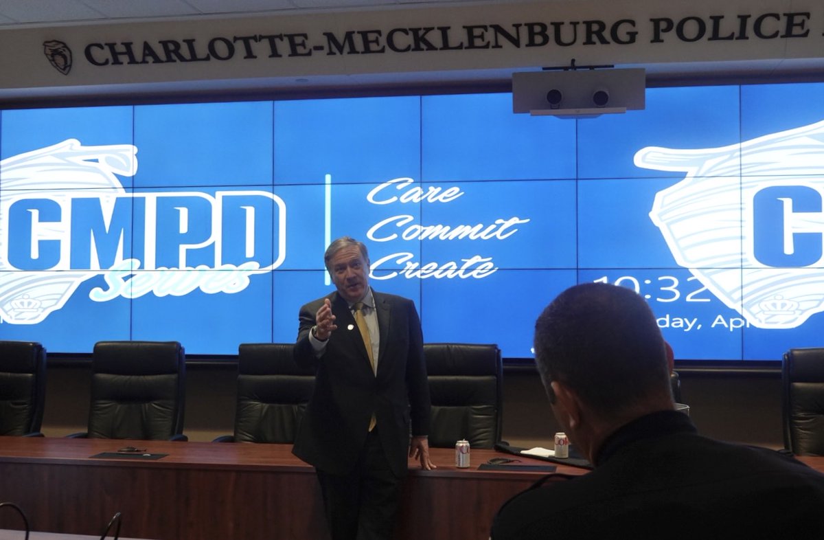 Mike Pompeo tweet media