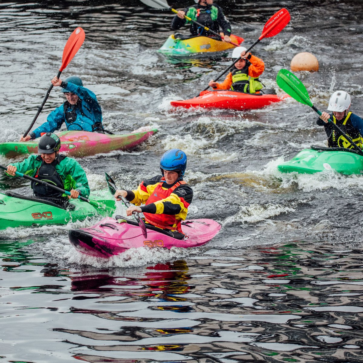 At #RiverfestLimerick, we're all about honouring and appreciating the majestic River Shannon, and inspiring more and more individuals to explore the wonders of the water 🌊

There's something for everyone to experience 🚣‍♀️⛵ 

Read more: limerick.ie/discover/eat-s…