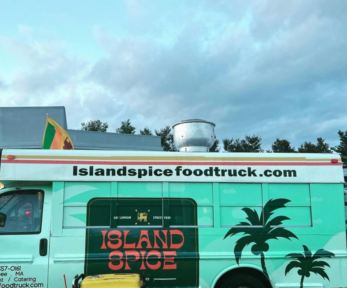 There'll be plenty of hops and spice at the taproom this evening! 🌶️

Taproom 👉 4-9pm
Island Spice Food Truck 👉 5-8pm

#abbrewery #easthamptonma