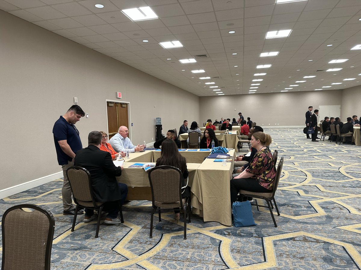UNOTI's tweet photo. We are excited to have attended #Breakbulk23 hosted by @JOC_Events! In particular, our students participated in the 'Breakbulk Academy' and 'Industry Introductions' programming, where they learned about the industry and connected with potential employers. https://t.co/DPh4uQpXbf