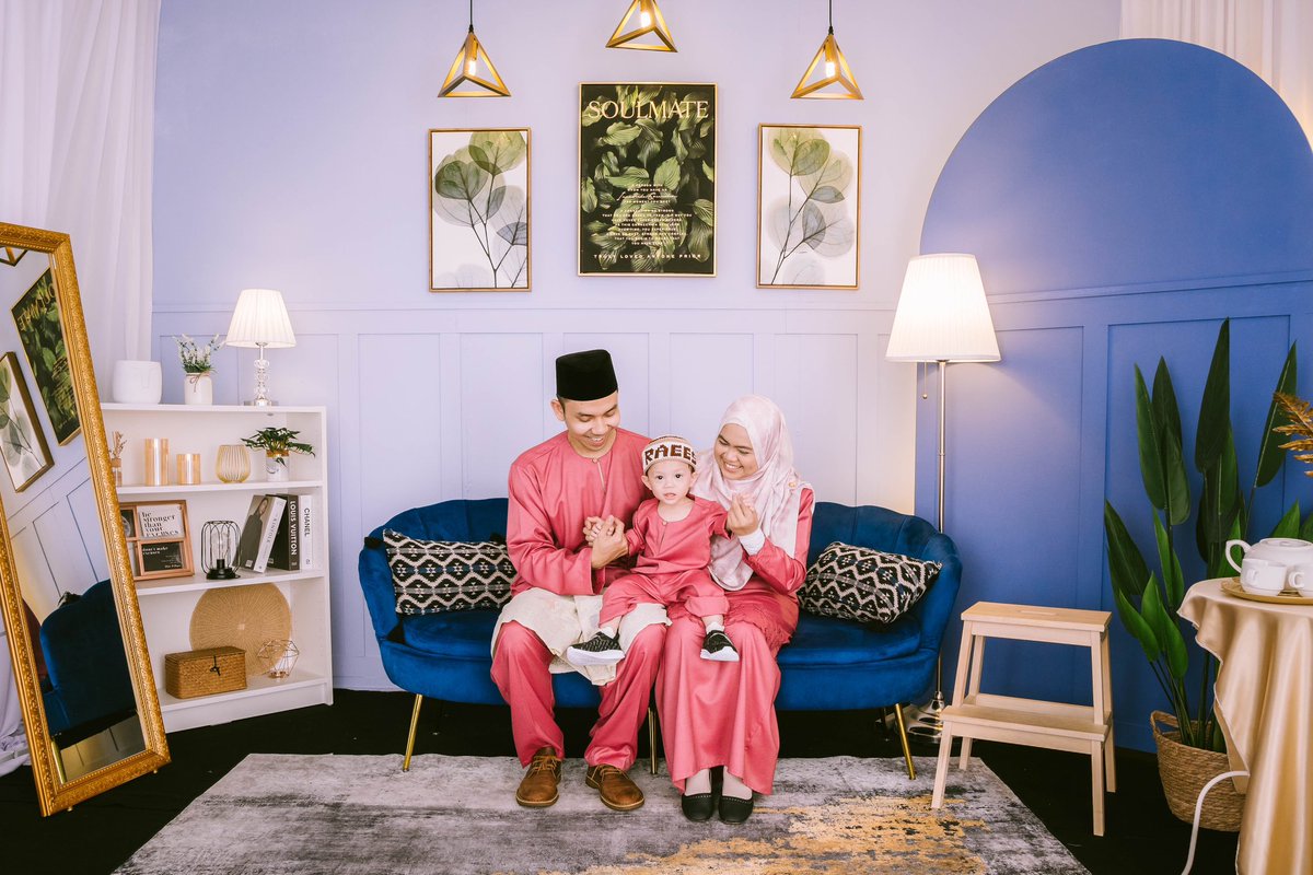 drhaliaa's tweet photo. Gambar raya baru nk post😆
Selamat hari raya semua! https://t.co/Oc38ShTo9g