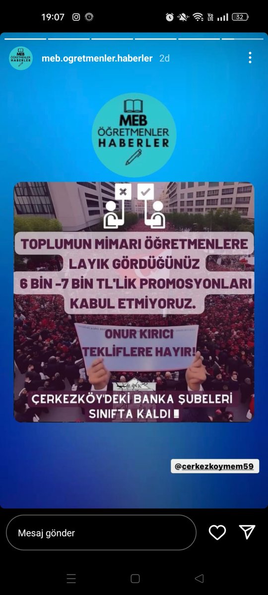umayhatun12's tweet photo. Toplumun mimarı öğretmenlere layık gördüğünüz 6-7bin TL'lik promosyonu kabul etmiyoruz. Onur kırıcı tekliflere hayır
#Çerkezköypromosyon
@Akbank 
@isbankasi 
@ziraatbankasi 
@VakifBank 
@Halkbank 
@GarantiBBVA 
@DenizBank 
@YapiKredi 
@TEB 
@kuveytturk 
@qnbfinansbank
@ingturkiye https://t.co/EbQMHOBWfT