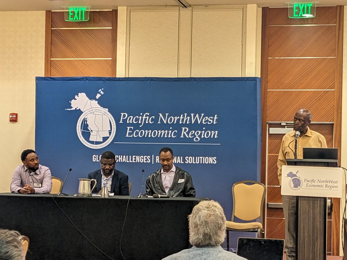 PNWER's tweet photo. Happening Now: Hearing from Puget Sound drayage drivers on the City of Seattle Drayage Pilot Project in partnership w/ the African Chamber of Commerce PNW &amp; @CWCCC

PNWER's Regional Infrastructure Accelerator (RIA) hosts conference on the Medium &amp; Heavy-Duty ZEV Transition in WA. https://t.co/SX5qUCZePg