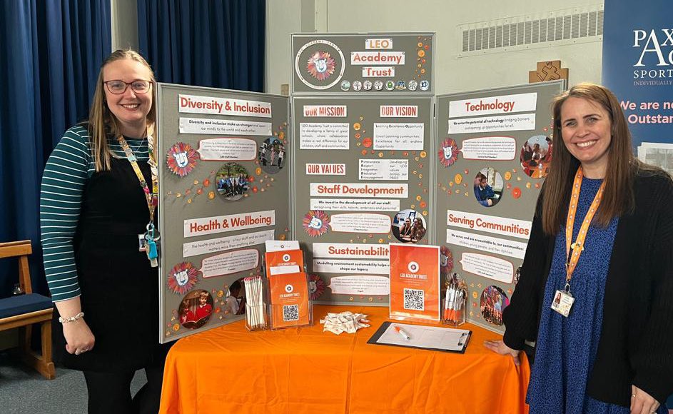 It was a pleasure to join the <a href="/RoehamptonUni/">Uni of Roehampton</a> ECT Networking Event today.

Great to meet <a href="/RoehamptonEdu/">Roehampton Education</a> students &amp; share the wonderful opportunities we have on offer <a href="/LEOacademies/">LEO Academy Trust</a>.

Keep an eye on our website, for opportunities to join one of our schools.👇
leoacademytrust.co.uk/662/staff-vaca…