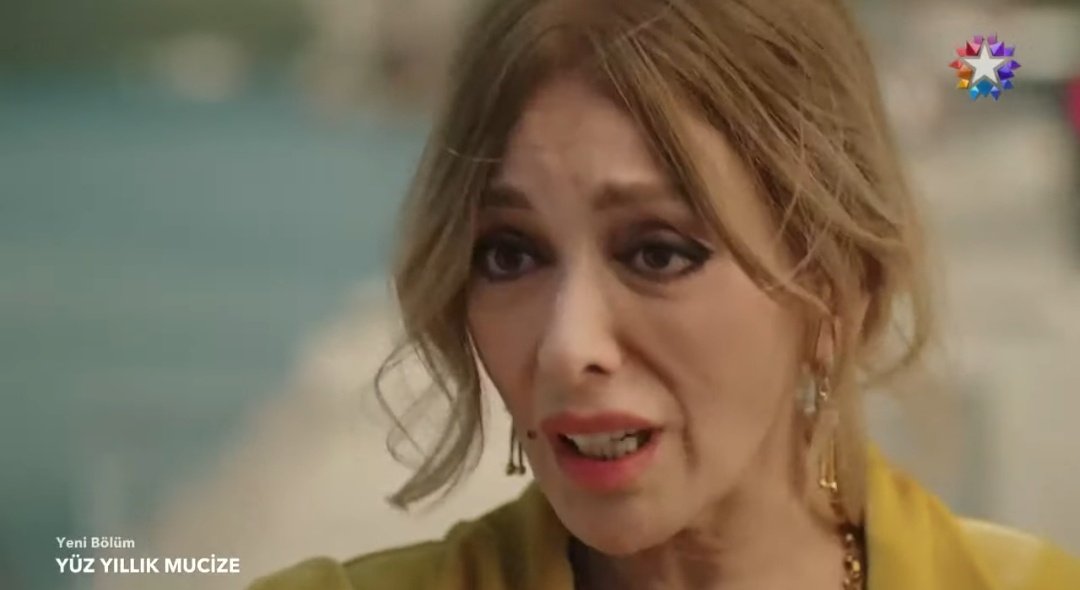 "Kendini de beni de rezil etme!"
Süreyya ve Harika arasında soğuk rüzgarlar esecek. Süreyya'nın attığı o tokat 😔

#YüzYıllıkMucize