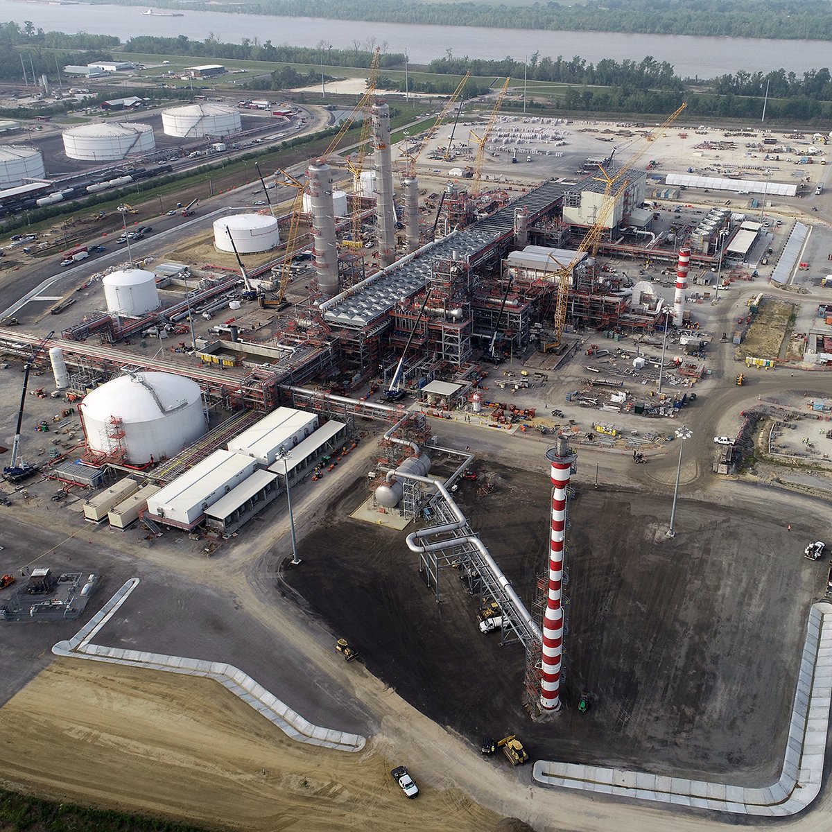 Methanex's tweet photo. Yesterday, we reported earnings results for Q1 2023. Highlights include Adjusted EBITDA of $209 million and our Geismar 3 plant progressing on time and on budget with production expected in Q4 2023. Find the press release and earnings call playback here: https://t.co/VSdnGT05uW https://t.co/Y7aIPJh0Ph