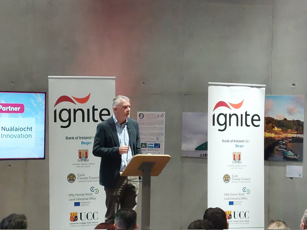 IGNITEUCC's tweet photo. "The only impossible journey is the one you never start"
IGNITE Director, Eamon Curtin gives closing remarks at the Spring 2023 #igniteshowcase
#uccinnovates https://t.co/H18niaJYZq