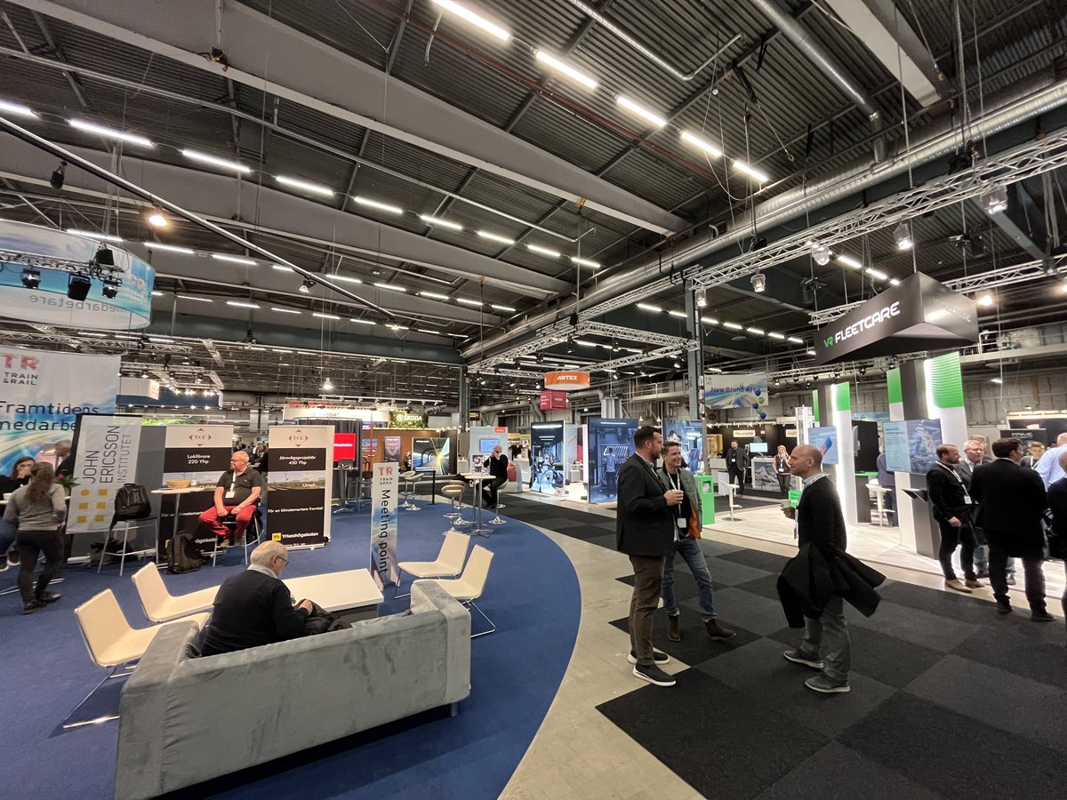 Pohjoismaisia rautatietoimijoita kokoontui tällä viikolla Tukholmaan Train&amp;Rail-tapahtumaan. Mukana kokonaisuudessa noin 150 näytteilleasettajan messut ja konferenssi. Samalla oppia Suomenkin tuleviin tapahtummin, etunenässä Rata 2025:een.