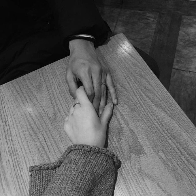 • onların gönüllerini ısındırıp birbirine bağlayan O'dur. 

enfal-63