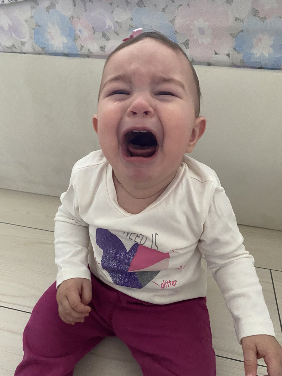 KLOZETE girmesine izin vermedim diye…….