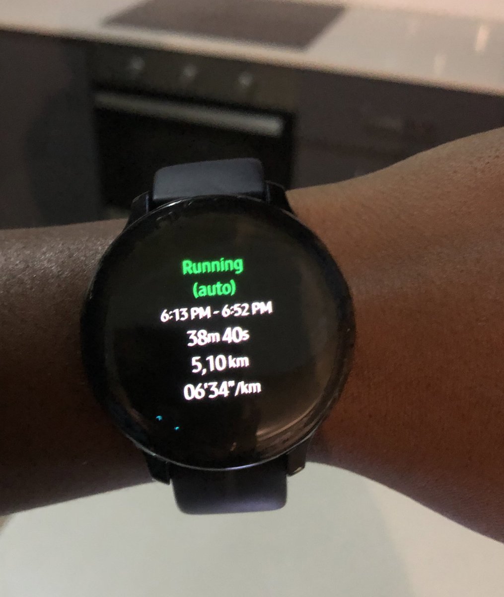 lebozin's tweet photo. I showed up 🏃🏿‍♀️🏃🏿‍♀️Freedom day solo run ✅ #FetchYourBody2023 #RunningWithTumiSole https://t.co/jwqM22D9do
