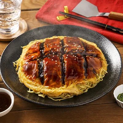 conbiniboys's tweet photo. To celebrate 50 years, 7-11 is launching the Japan Fair featuring specialty dishes from all over Japan, including Miso Katsu Donburi, Fukagawa Onigiri, Masuzushi, and Hiroshima Okonomiyaki https://t.co/00WeTrvIq1