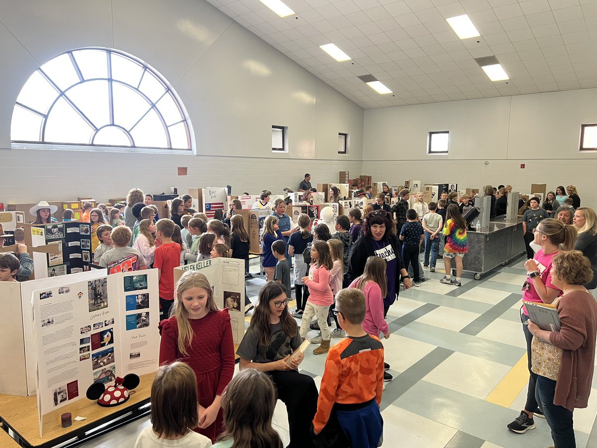 DMPrincipalGCSC's tweet image. Our 5th grade students presented their Wax Museum today!