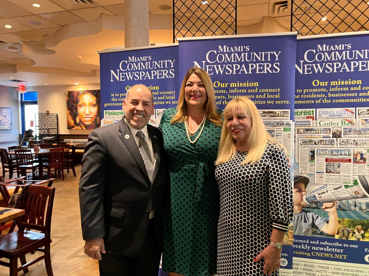 doralgolf's tweet photo. Fantastic morning at @communitynewspaper Breakfast. Manny Sarmiento, President of Doral Chamber of Commerce, Madeline Pumariega, @mdcpresident  Carmen Lopez at Casa Cuba. #DoralChamber #CommunityNewspapers #MiamiDadeCollege #CasaCuba @carmenlrealtor @bizzlllocal https://t.co/GNuCGC65kf