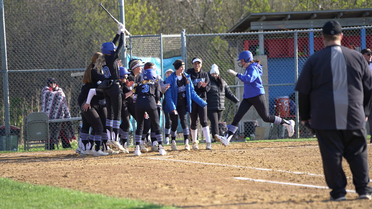 Lakes Softball tweet media