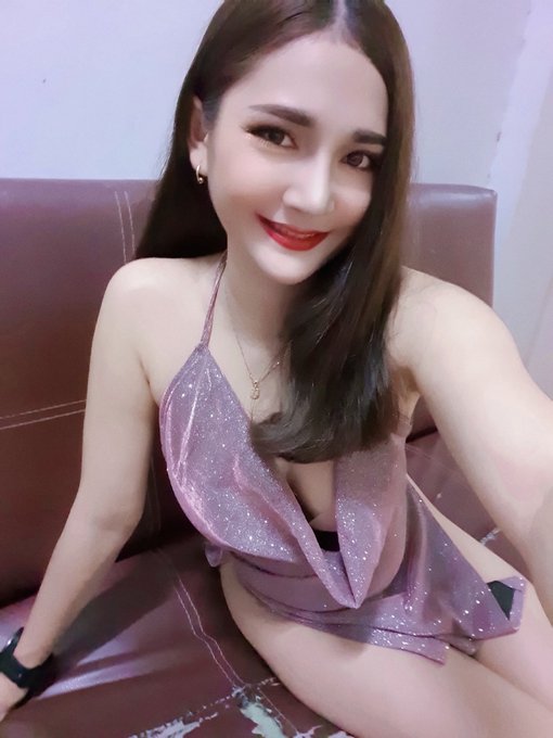 เคยทำลูกโป่งหลุดมือไหม 🎈🎈 ตอนนั้นในใจโทษอะไร  โทษ สายลม  หรือ โทษมือตัวเองที่จับไม่แน่นพอ.. 🥀🖤 https://t