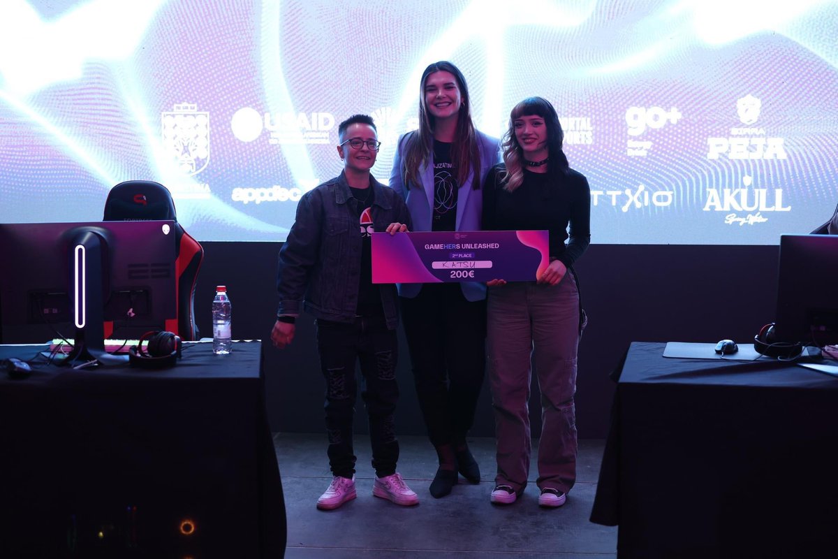 XPortalesports's tweet image. GAMEHERS UNLEASHED 2023!

1ST MIDNIGHT
2ND KATSU
3RD LGAM
4TH DAANGIRLS

Faleminderit shume e shihemi ne evente tjera!

#vajzatnetikk #gitkosovo #stikk #xportalesports