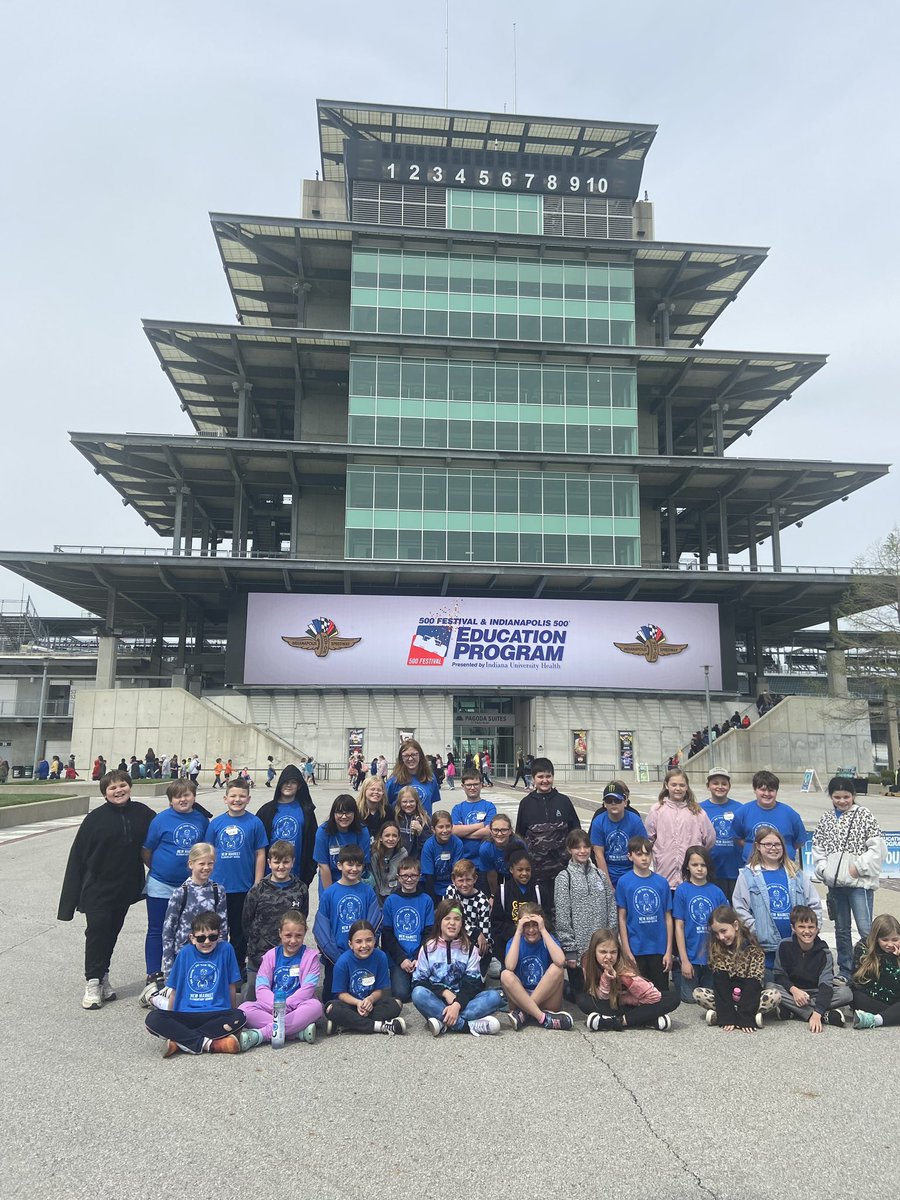 DMPrincipalGCSC's tweet image. Our 4th grade students had a great field trip to the Indianapolis Motor Speedway!